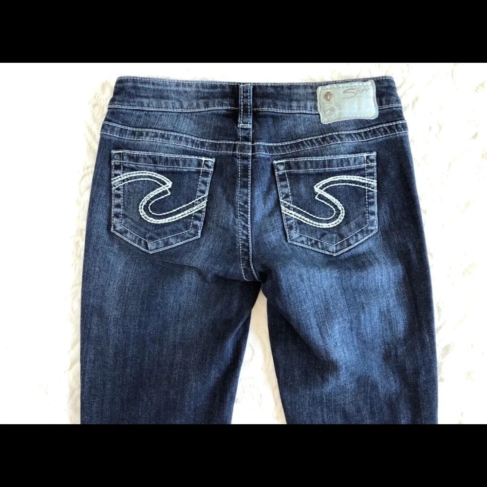 Silver Jeans Aiko Boot Cut Jeans Women’s Size 26 Thick Stitch Medium Wash EUC